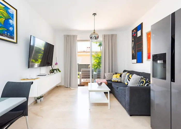 Apartman Home2book Relaxing With Terrace & Pool