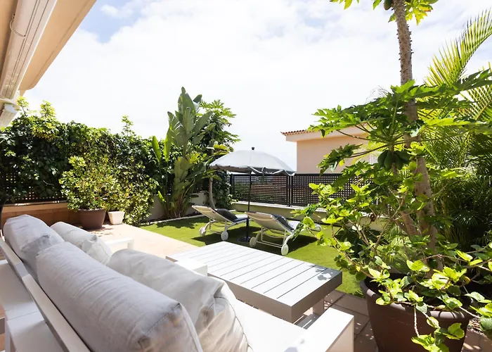 Home2book Relaxing With Terrace & Pool