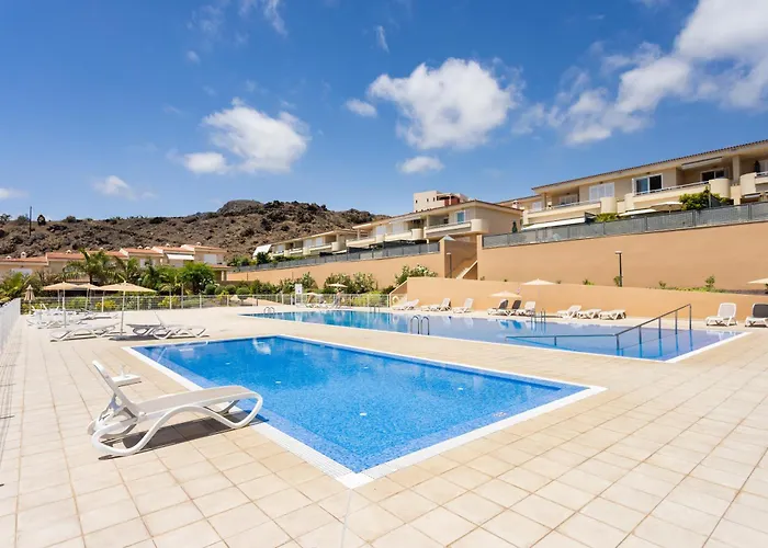 Home2book Relaxing With Terrace & Pool Apartman