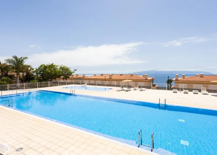 Home2book Relaxing With Terrace & Pool