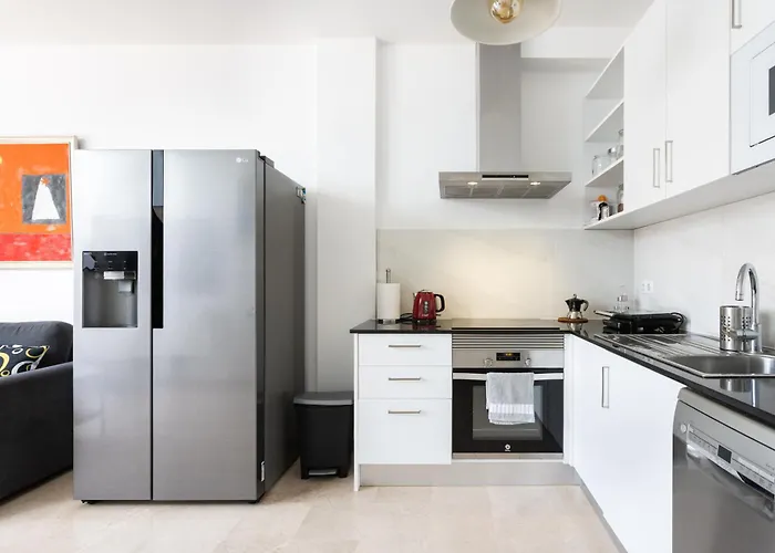 Home2book Relaxing With Terrace & Pool شقة